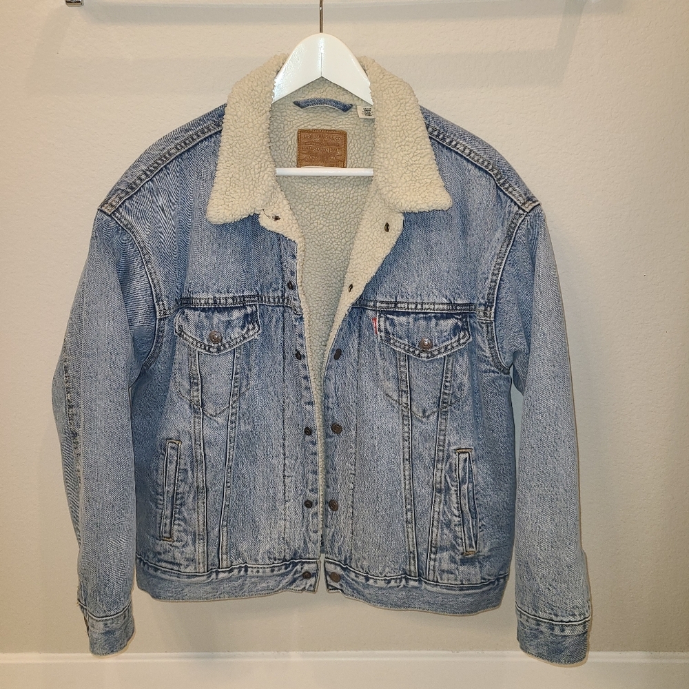 Levi's Blue Denim Jacket with Sherpa Lining